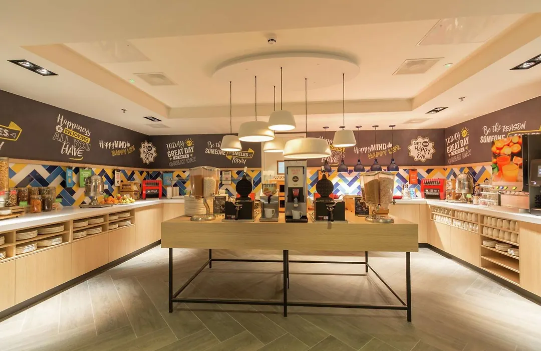 Hampton By Hilton Utrecht Centraal Station-1